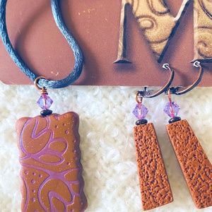 NEW Unique Necklace, Pendant and Earring Set